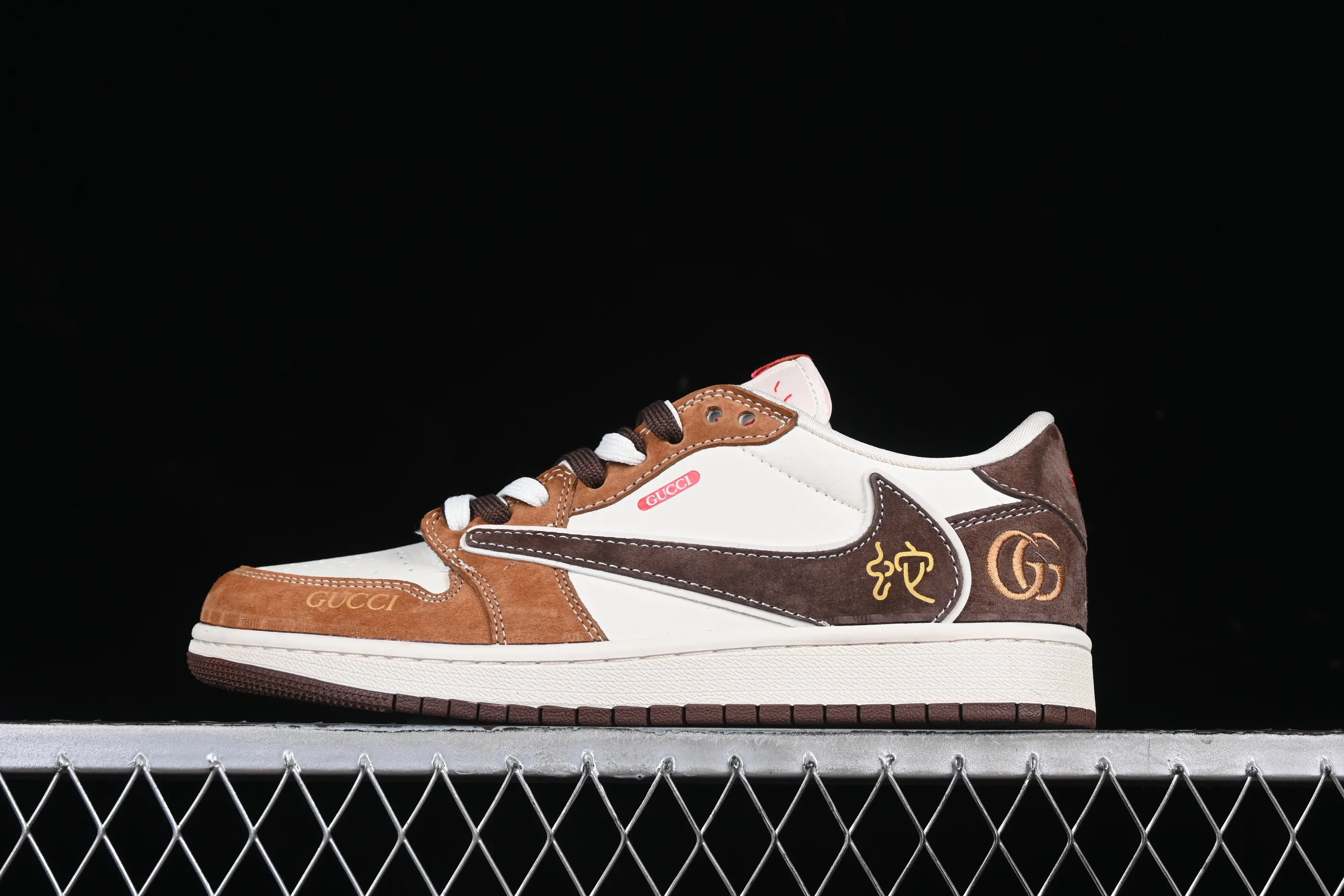 All Categories Air Jordan Jordan Series Basketball Shoes Air Jordan 1 Low High-end Customized Low-top Shoes Travis Scott x Fragment Design x Air Jordan 1 Low OG SP AJ1 Joe 1 Gucci Joint Year of the Snake Limited Brown Snake Low-top Cultural Casual Shoes DM9288-011